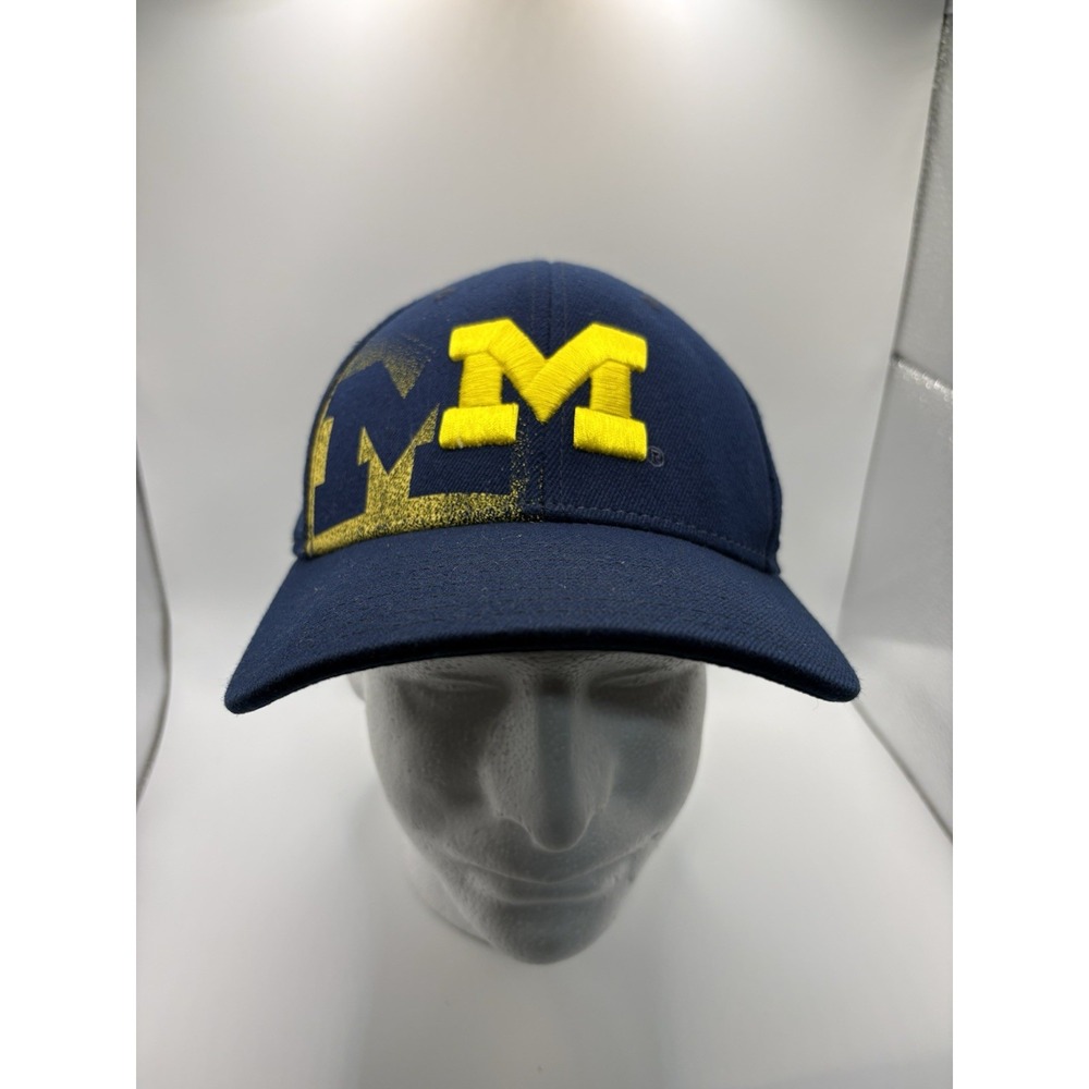 Adidas Michigan Wolverines Football Team Issue Fitted Hat L/XL NCAA Blue Yellow